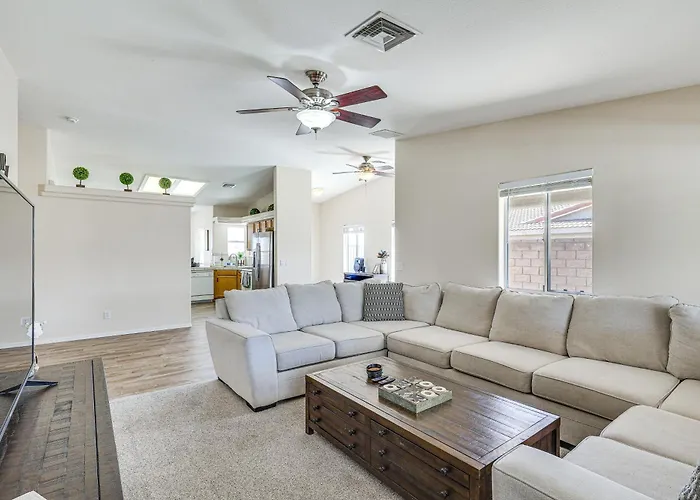 Havasu Desert Oasis: Pool, & Rv Garage
