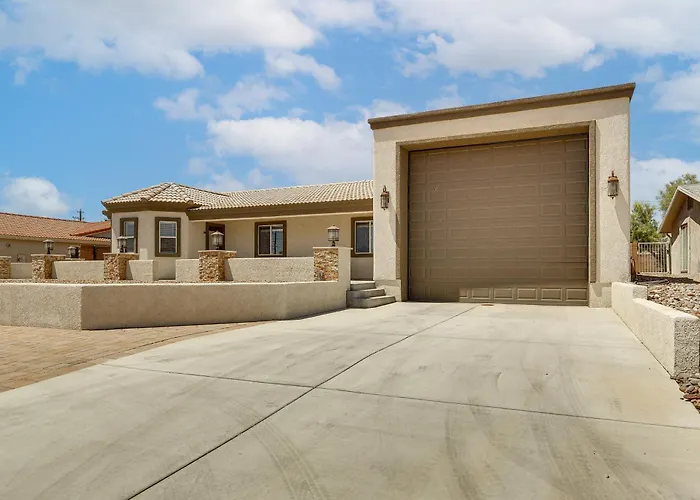 Havasu Desert Oasis: Pool, & Rv Garage * Lake Havasu City